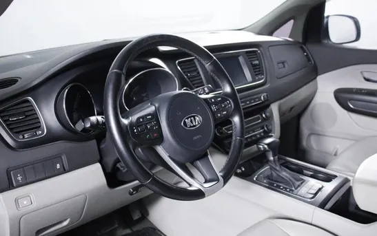 Kia Carnival 2.20 автомат, фото №1