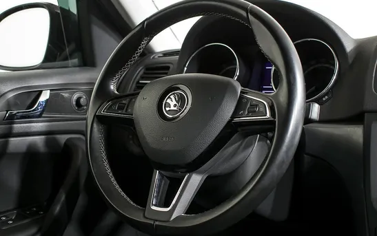 Skoda Yeti 1.80 робот, фото №1