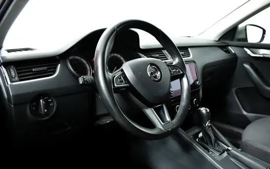 Skoda Octavia 1.80 робот, фото №1