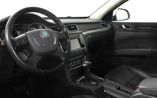 Skoda Superb 2.00 робот, фото №1