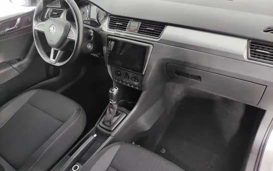 Skoda Rapid 1.40 робот, фото №1