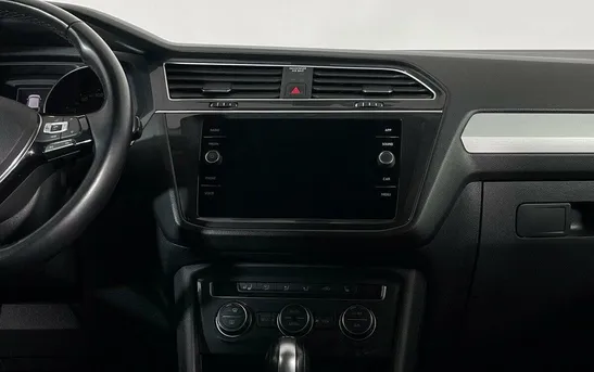 Volkswagen Tiguan 2.00 робот, фото №1