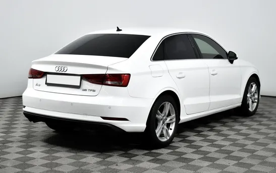 Audi A3 1.50 робот, фото №1