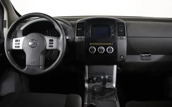 Nissan Pathfinder 2.50 механика, фото №1