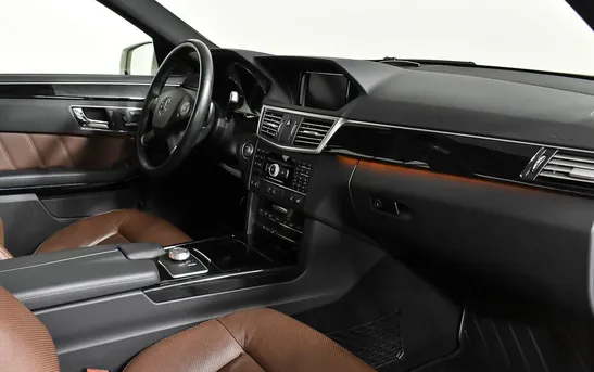 Mercedes-Benz E-Класс 3.50 автомат, фото №1