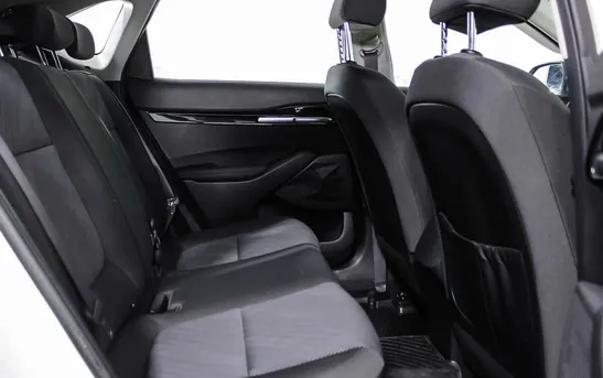 Kia Seltos 1.60 автомат, фото №1