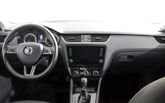 Skoda Octavia 1.80 робот, фото №1