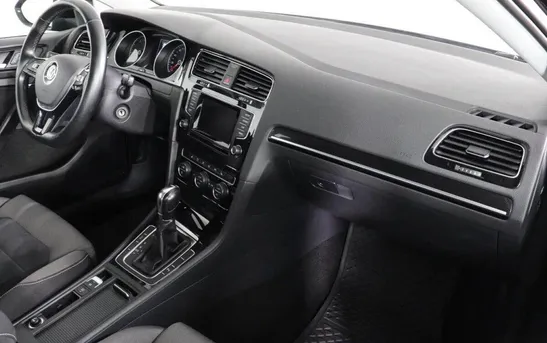 Volkswagen Golf 1.40 робот, фото №1