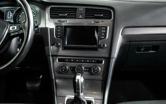 Volkswagen Golf 1.40 робот, фото №1