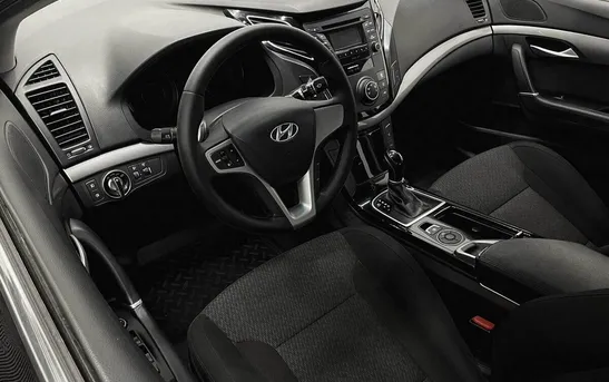 Hyundai i40 2.00 автомат, фото №1