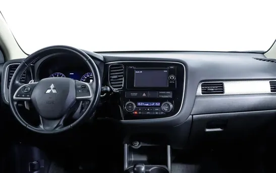 Mitsubishi Outlander 2.40 вариатор, фото №1