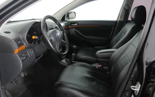 Toyota Avensis 1.80 механика, фото №1