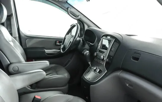 Hyundai Grand Starex 2.50 автомат, фото №1