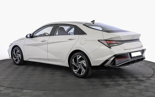 Hyundai Elantra 1.50 вариатор, фото №1