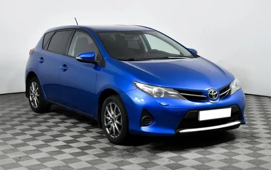 Toyota Auris 1.60 вариатор, фото №1