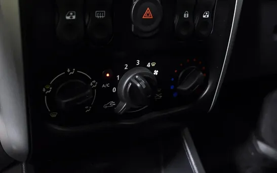 Nissan Almera 1.60 автомат, фото №1