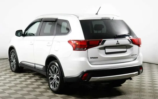 Mitsubishi Outlander 2.40 вариатор, фото №1