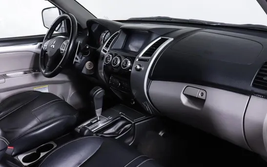 Mitsubishi Pajero Sport 2.50 автомат, фото №1