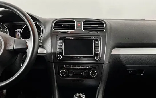 Volkswagen Golf 1.60 робот, фото №1