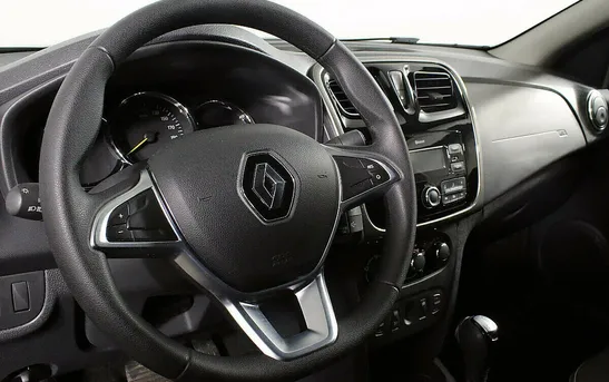 Renault Logan 1.60 автомат, фото №1