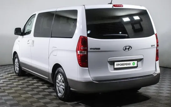 Hyundai H-1 2.50 автомат, фото №1