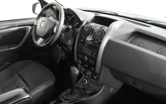Renault Duster 2.00 автомат, фото №1
