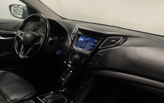 Hyundai i40 2.00 автомат, фото №1