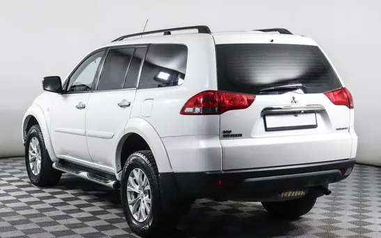 Mitsubishi Pajero Sport 2.50 автомат, фото №1
