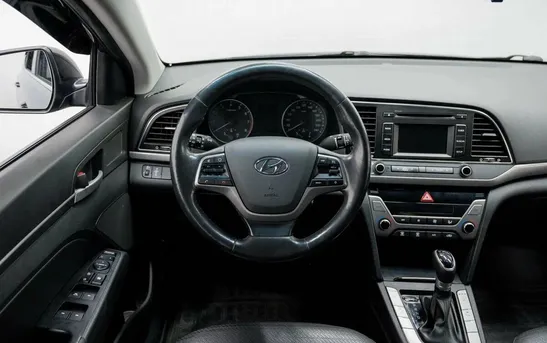 Hyundai Elantra 2.00 автомат, фото №1