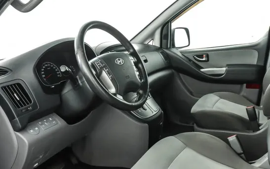 Hyundai H-1 2.50 автомат, фото №1