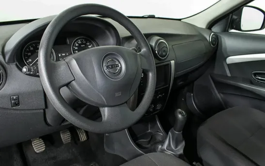 Nissan Almera 1.60 механика, фото №1
