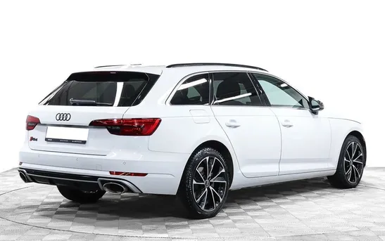 Audi A4 2.00 робот, фото №1