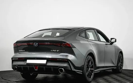 Changan UNI-V 1.50 робот, фото №1