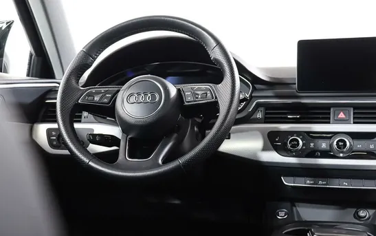 Audi A4 2.00 робот, фото №1