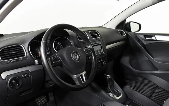 Volkswagen Golf 1.60 робот, фото №1