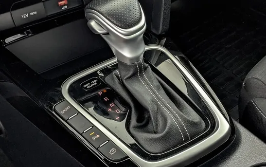 Kia Ceed 1.50 робот, фото №1