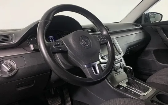 Volkswagen Passat 1.80 робот, фото №1