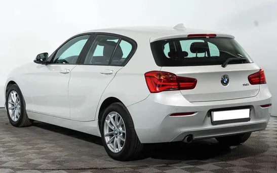 BMW 1 серии 1.50 автомат, фото №1