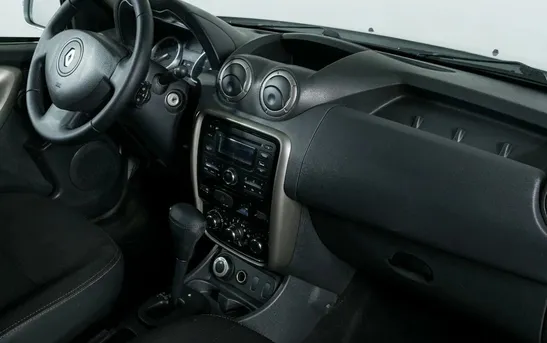 Renault Duster 2.00 автомат, фото №1