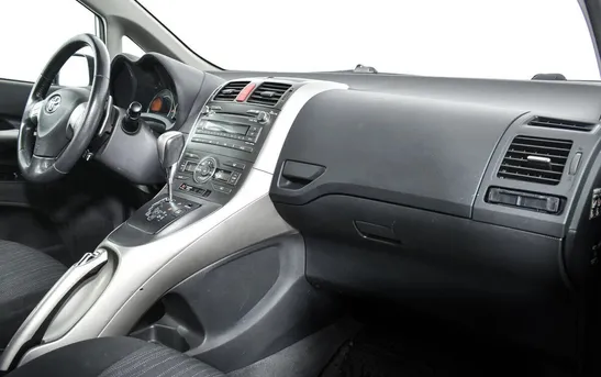 Toyota Auris 1.60 робот, фото №1
