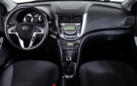 Hyundai Solaris 1.60 механика, фото №1