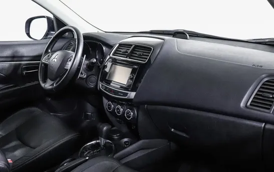 Mitsubishi ASX 1.80 вариатор, фото №1