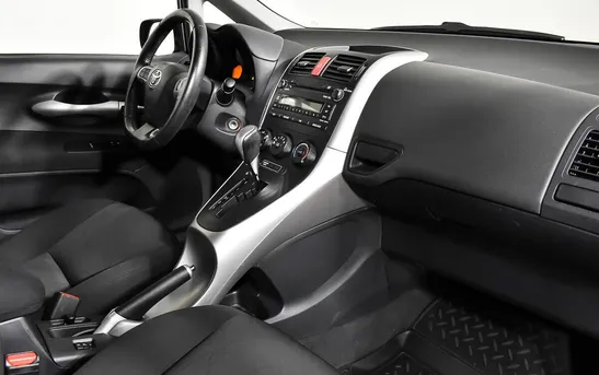 Toyota Auris 1.60 автомат, фото №1
