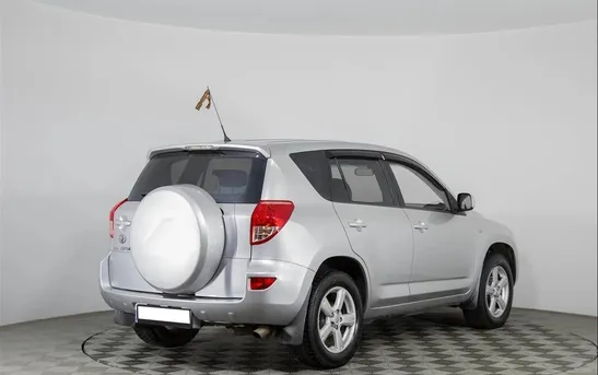 Toyota RAV4 2.00 механика, фото №1