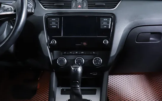 Skoda Octavia 1.40 робот, фото №1