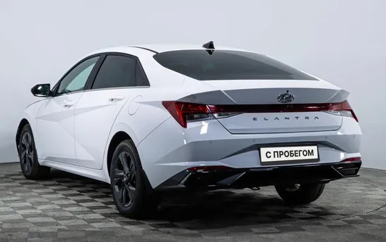 Hyundai Elantra 1.60 автомат, фото №1