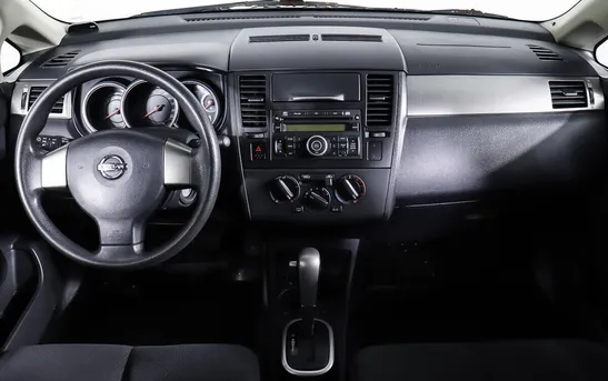Nissan Tiida 1.60 автомат, фото №1