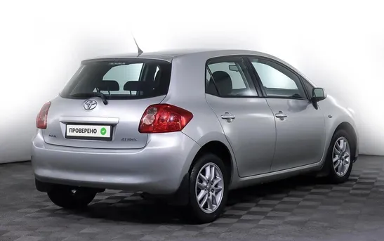 Toyota Auris 1.60 робот, фото №1