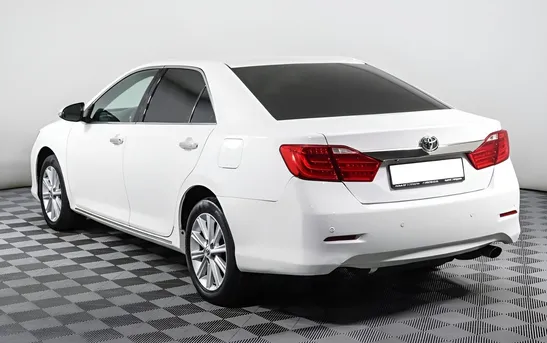 Toyota Camry 2.00 автомат, фото №1