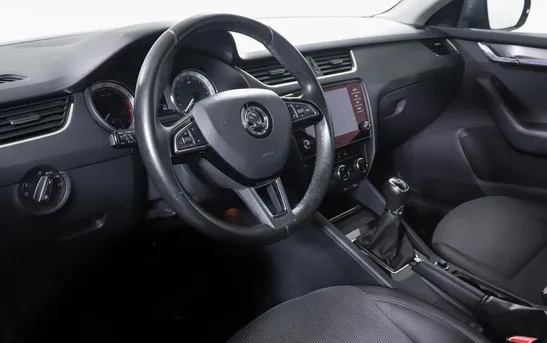 Skoda Octavia 1.60 механика, фото №1